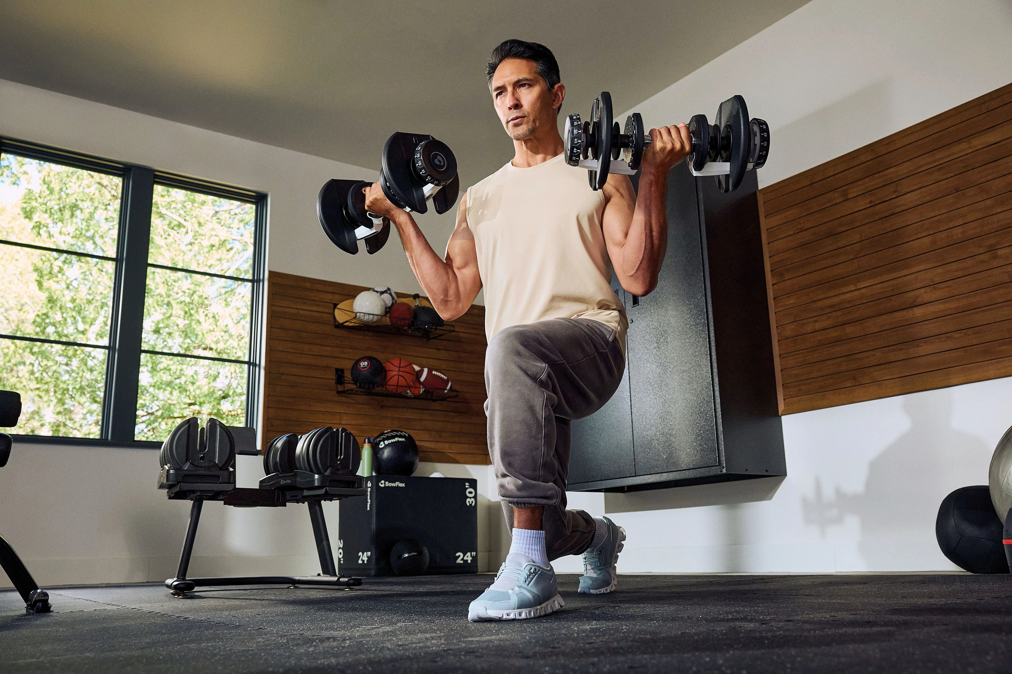 BowFlex SelectTech 90 Lifestyle bei der Übung © Bowflex