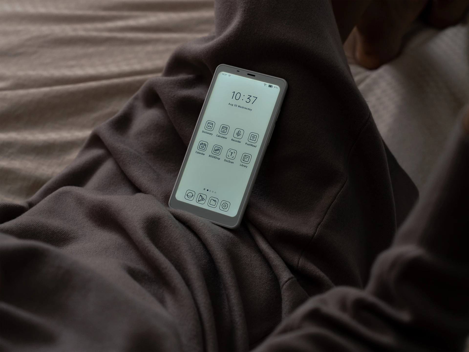 Das ePaper-Display ist auf eine klare und papierähnliche Darstellung von Texten ausgelegt. (BOOX Palma)