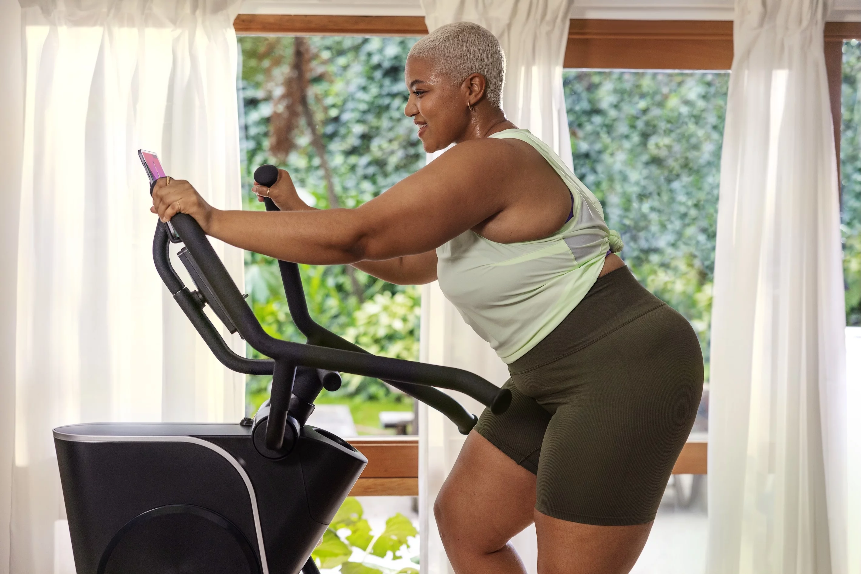 Der BowFlex Max Trainer SEi eignet sich für alle Fitnesslevel (C) BOWFLEX