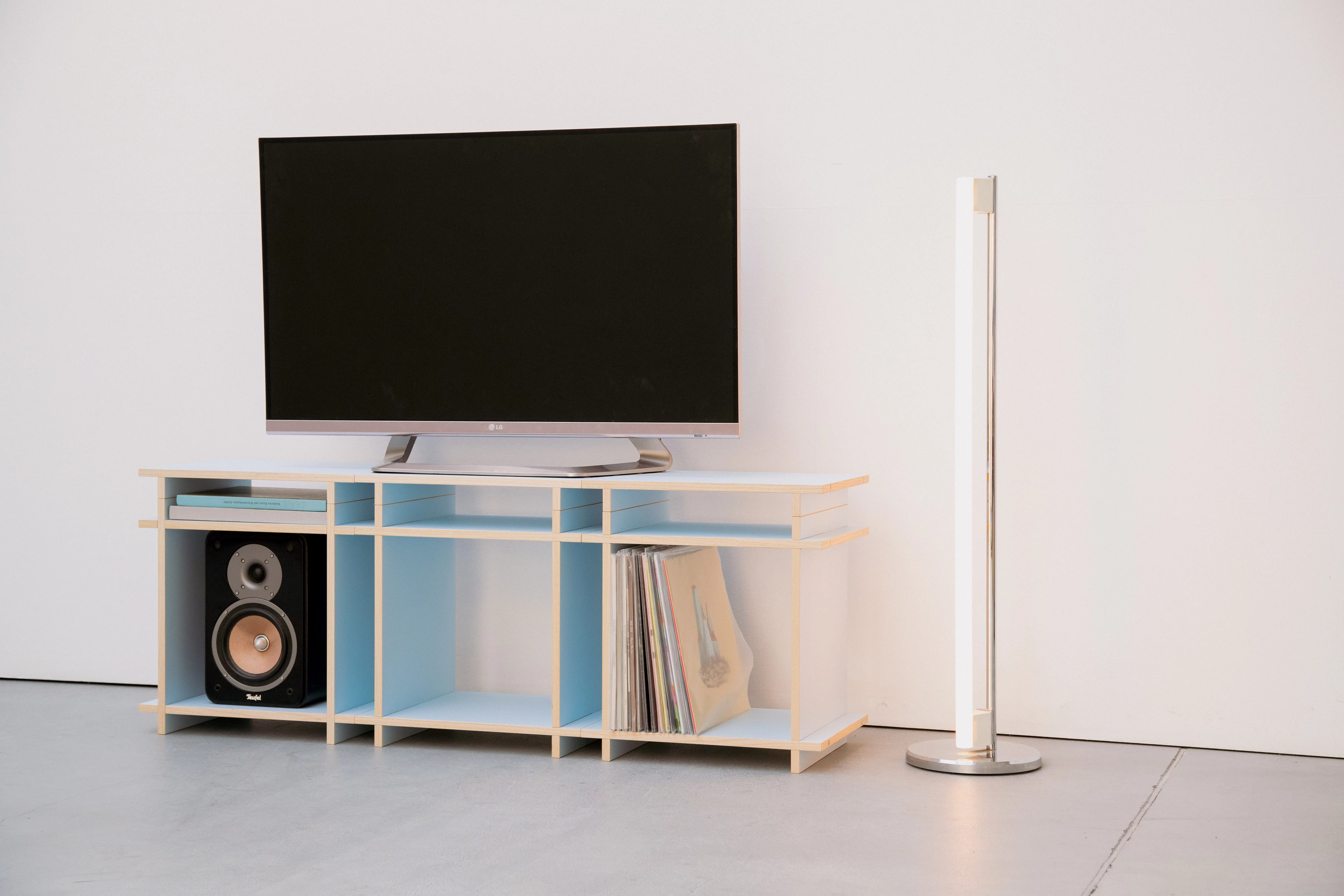 Kiyo_R1_TV_Bundle_Blue_499_2.webp