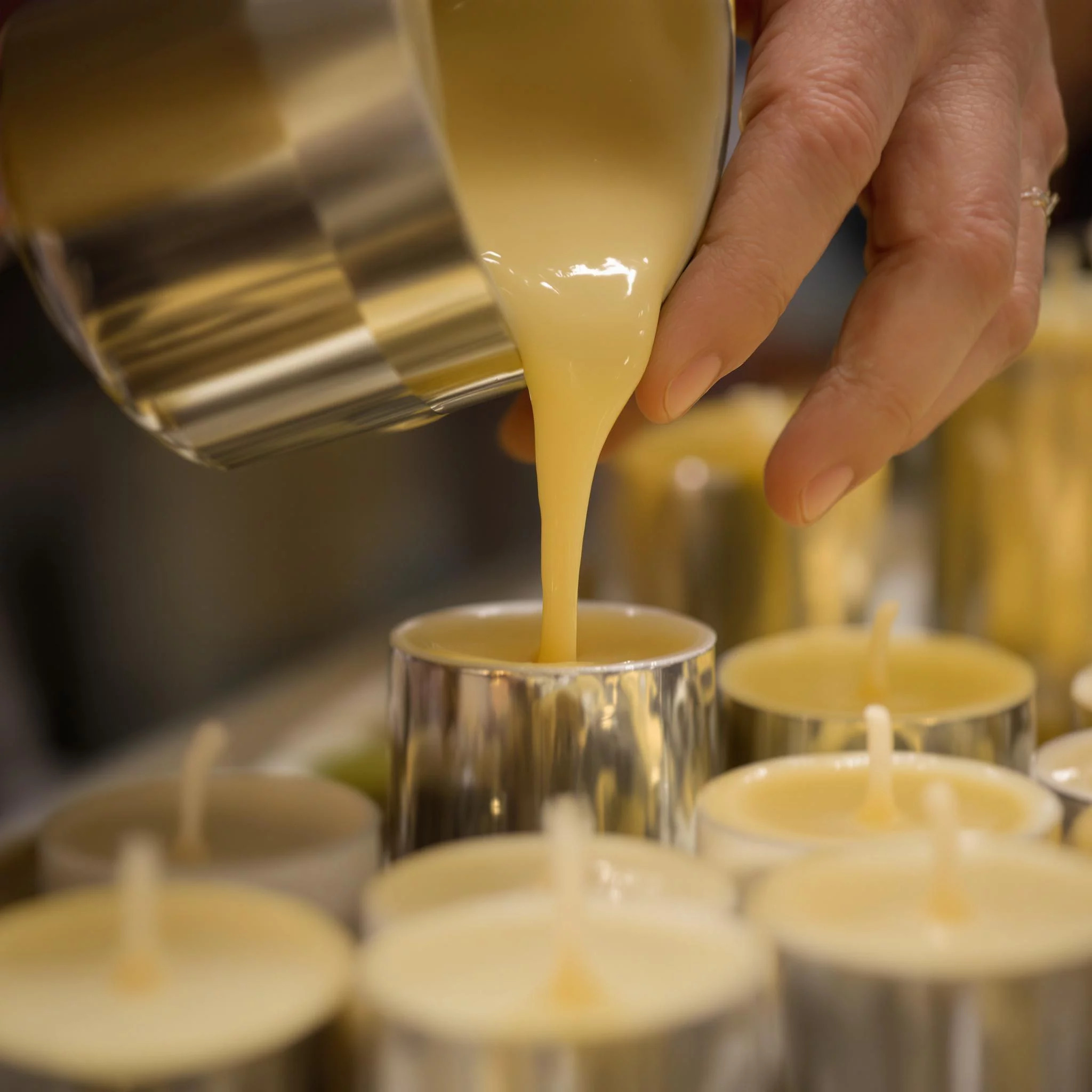 Duftkerzen aus Wachsresten selbst machen