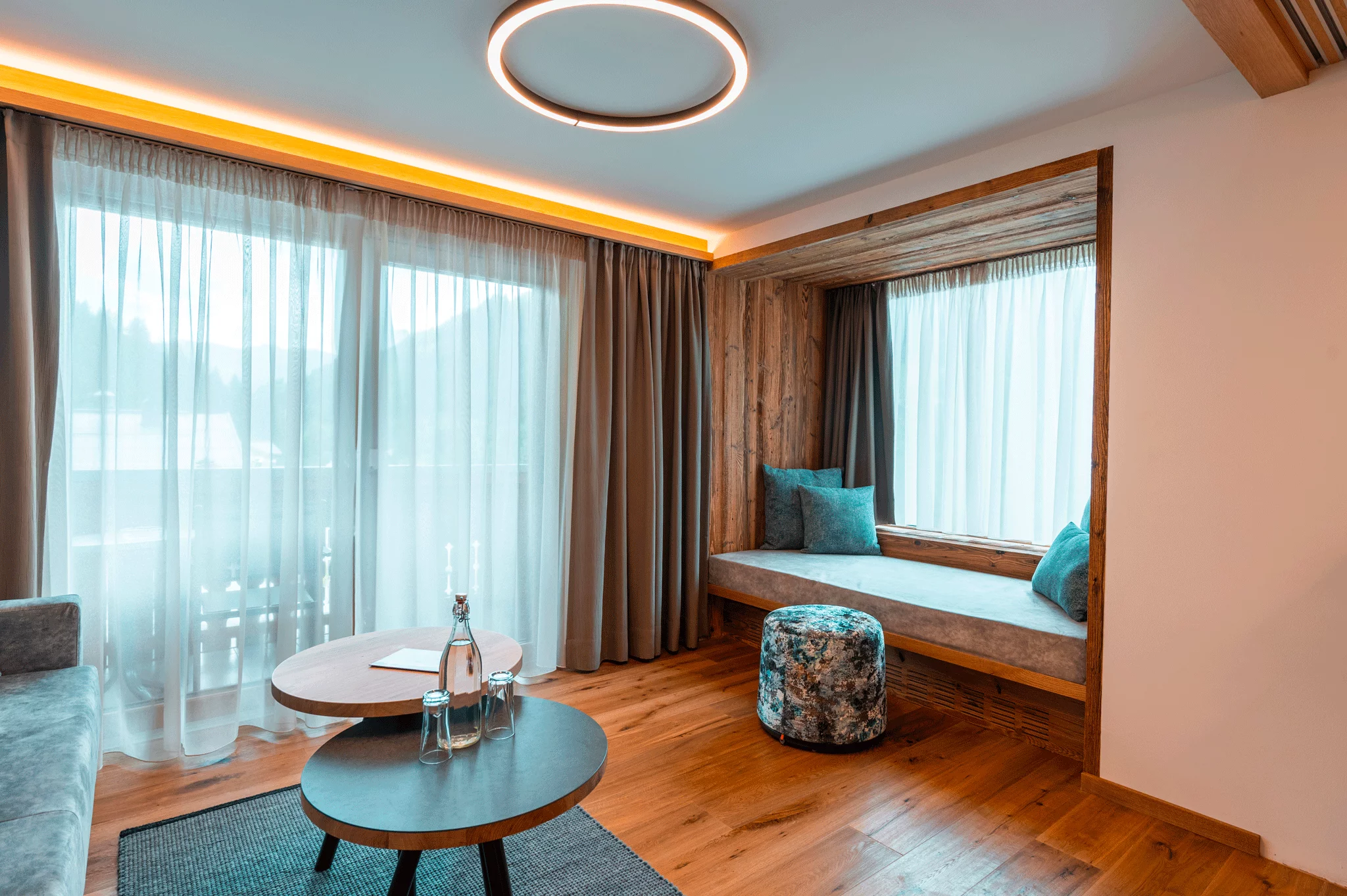 Familienzimmer mit Kuschelecke und guter Aussicht