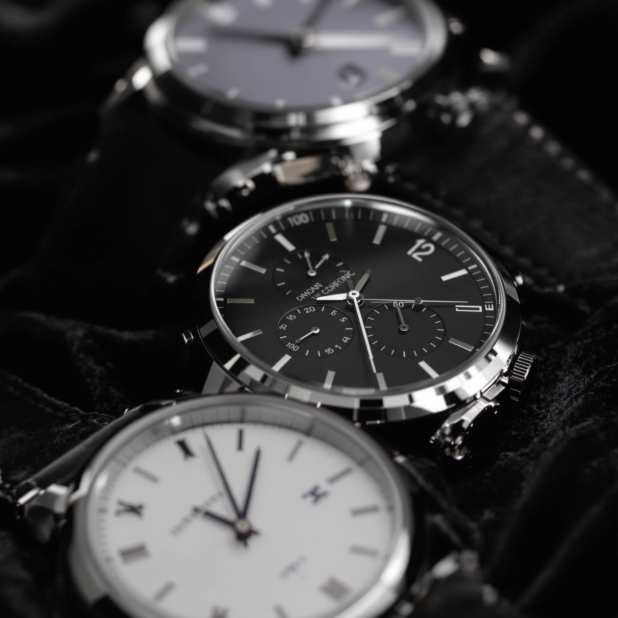 Monochrome Looks: Die besten Uhren für den minimalistischen Stil 2025